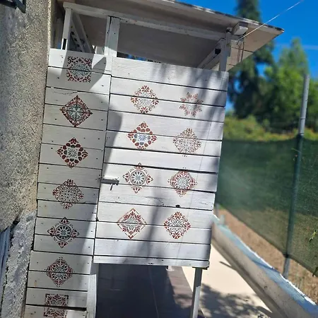 Boho House 펜션 네아 포티데아