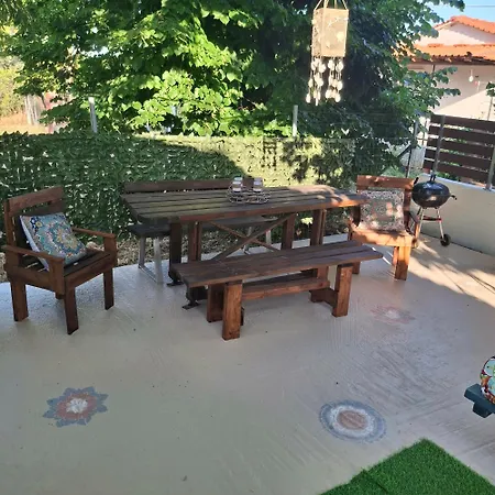 펜션 Boho House 네아 포티데아