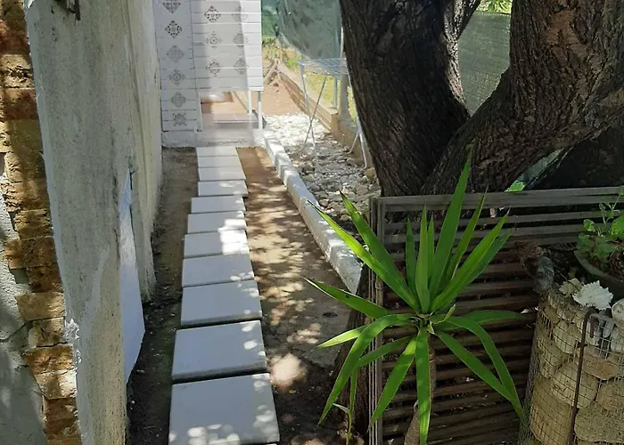 Boho House 펜션 네아 포티데아
